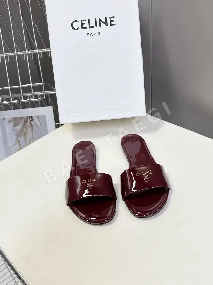 셀린느 개선문 스타일 가죽 샌들 98744