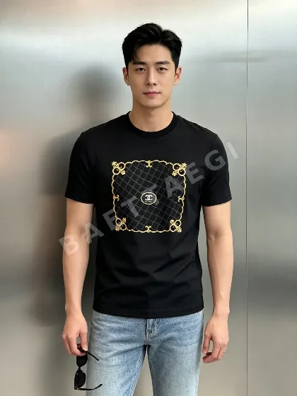 샤넬 금장 스크롤 장식 남성 반팔 티셔츠 143266