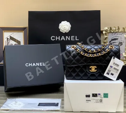 샤넬 클래식 플랩 램스킨 스몰 가방 A92993
