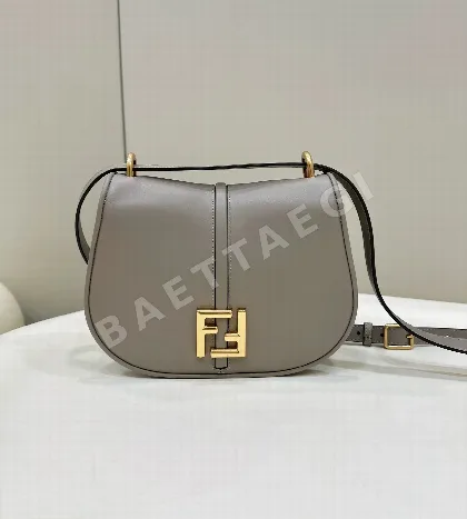 펜디 FF 로고 플랩 숄더백 8622 L 29249