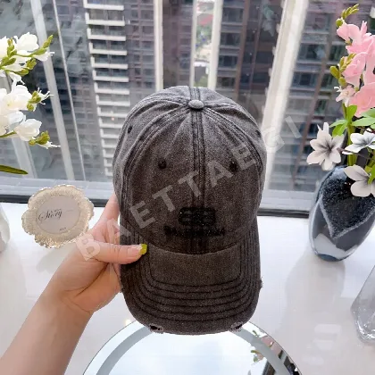 발렌시아가 워시드 데미지 야구캡 81633